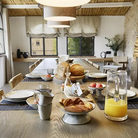 Turisme Rural Mas Ametller - Casa Gran Fontclara